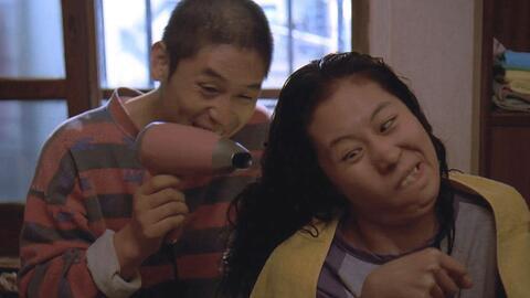 后妈爆料两个孩子视频在线观看,两个孩子视频在线观看事件始末